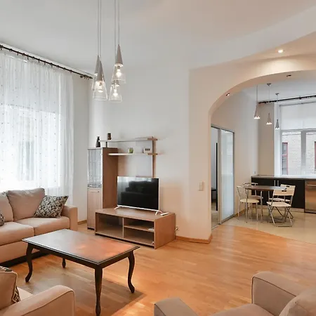 Spacious 82m2 Elegant Flat In The Heart Of Apartment Riga